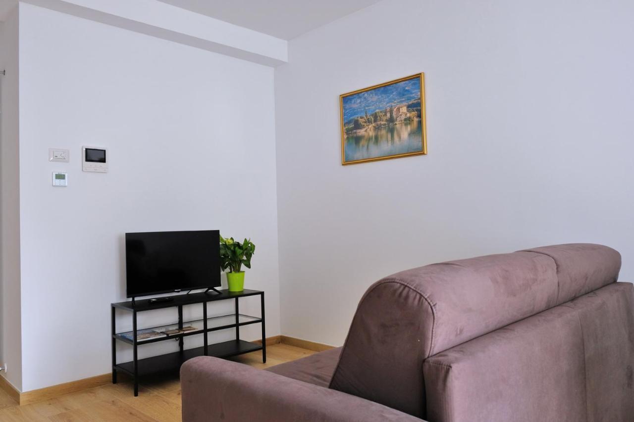 Appartamenti Alle 5 Torri Mezzolombardo Dış mekan fotoğraf